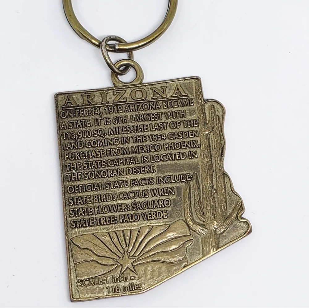 Vintage Arizona AZ State Map Souvenir Brass Metal High Detail Keychain Key Chain